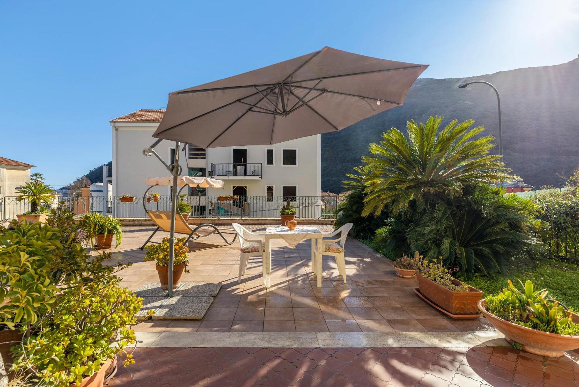 La Terrazza Di Elico Apartment Finale Ligure Luaran gambar